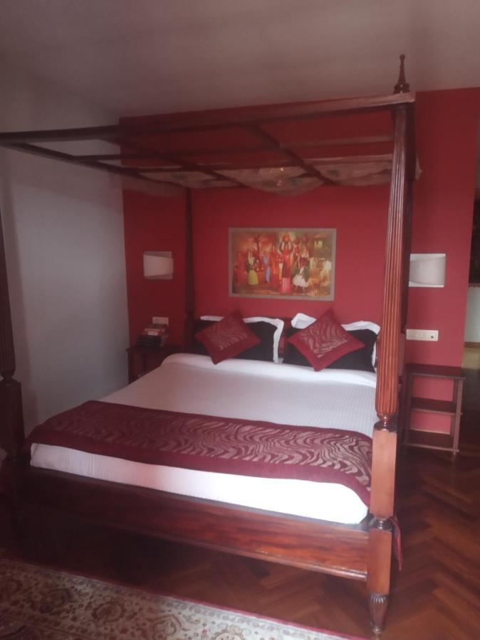 Hotel Kerala San Esteban de Pravia 外观 照片